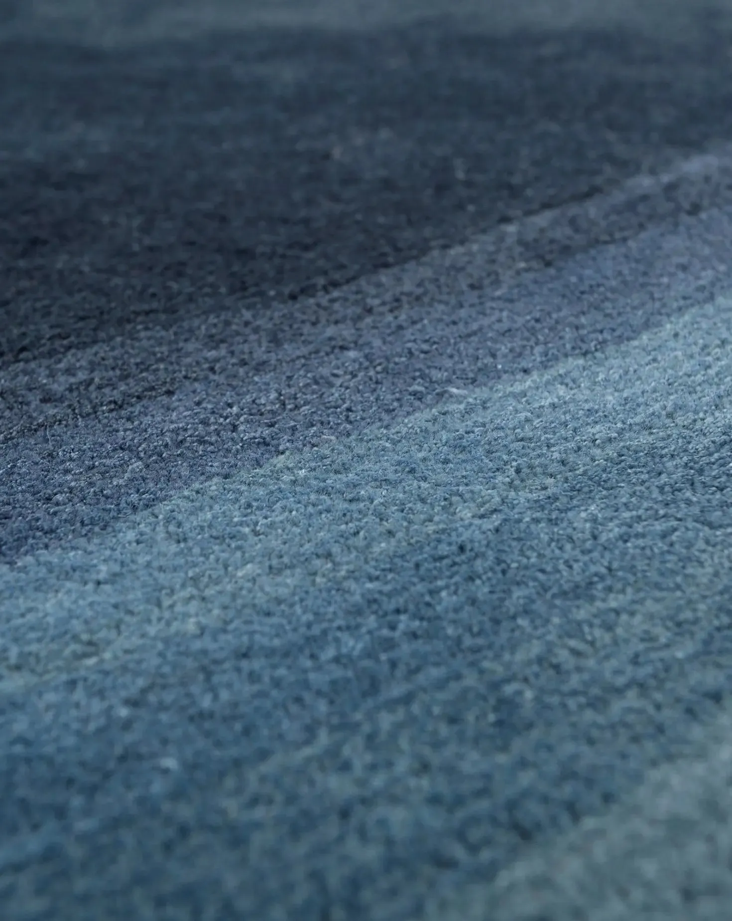 Caliedo Indigo and Silver Lake Blue Rug