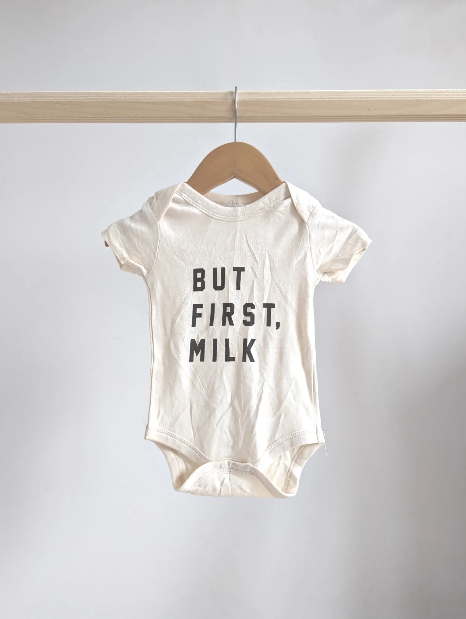 Cheerily Short Sleeve Onesie (3-6M)