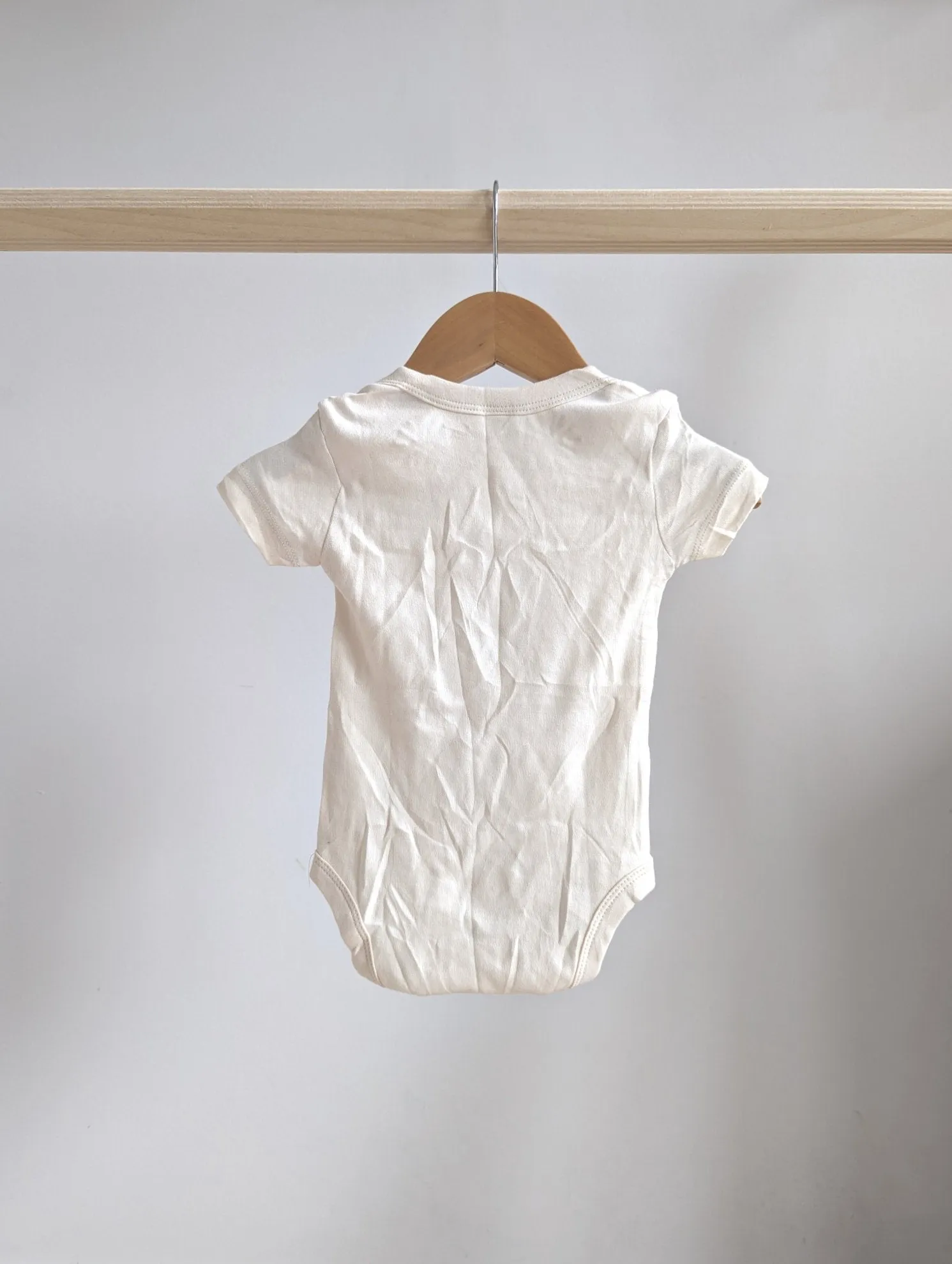 Cheerily Short Sleeve Onesie (3-6M)