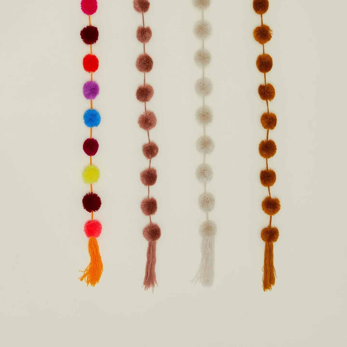 Cotton Pom Pom Garland - Blush