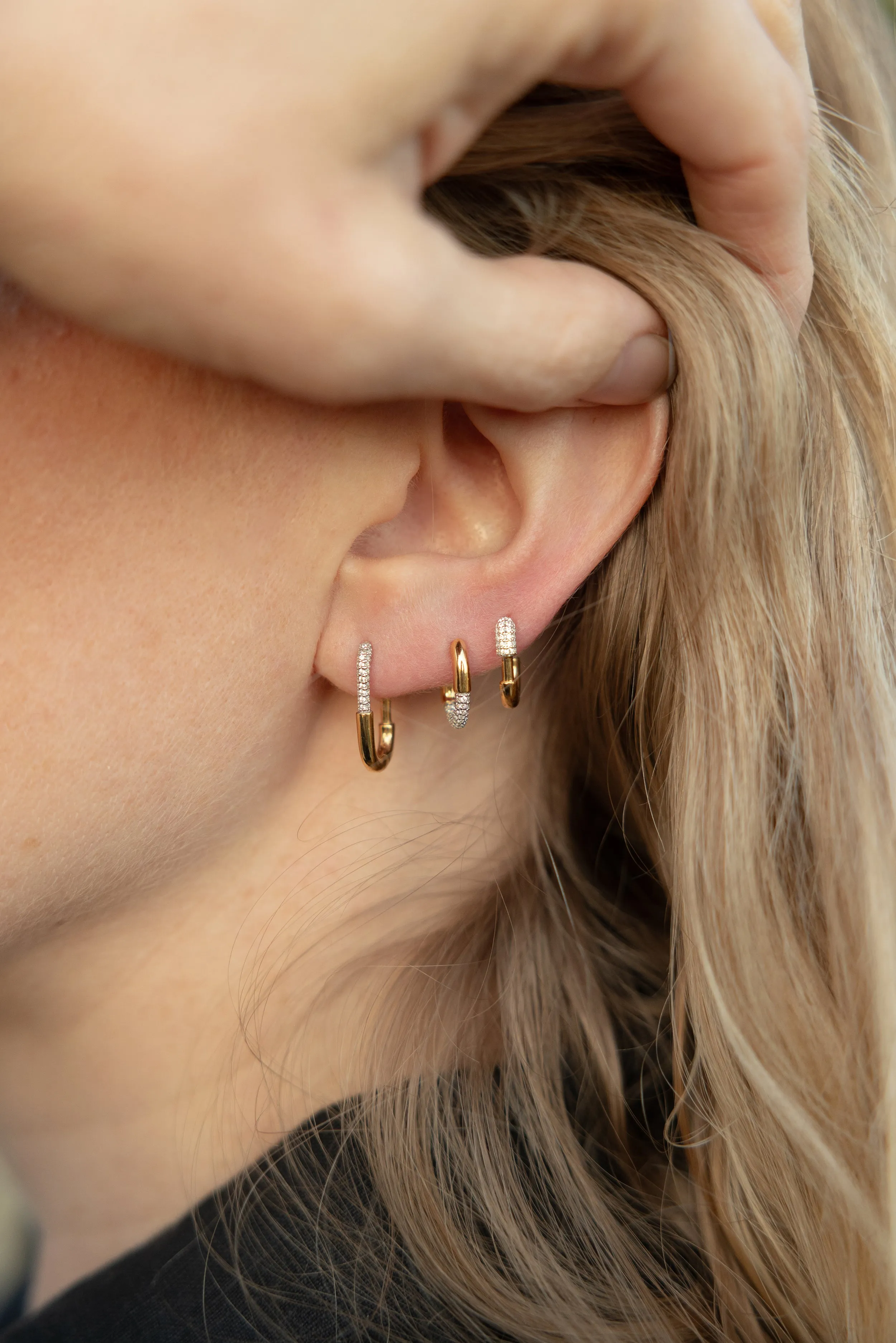Pavé Staple Hoop