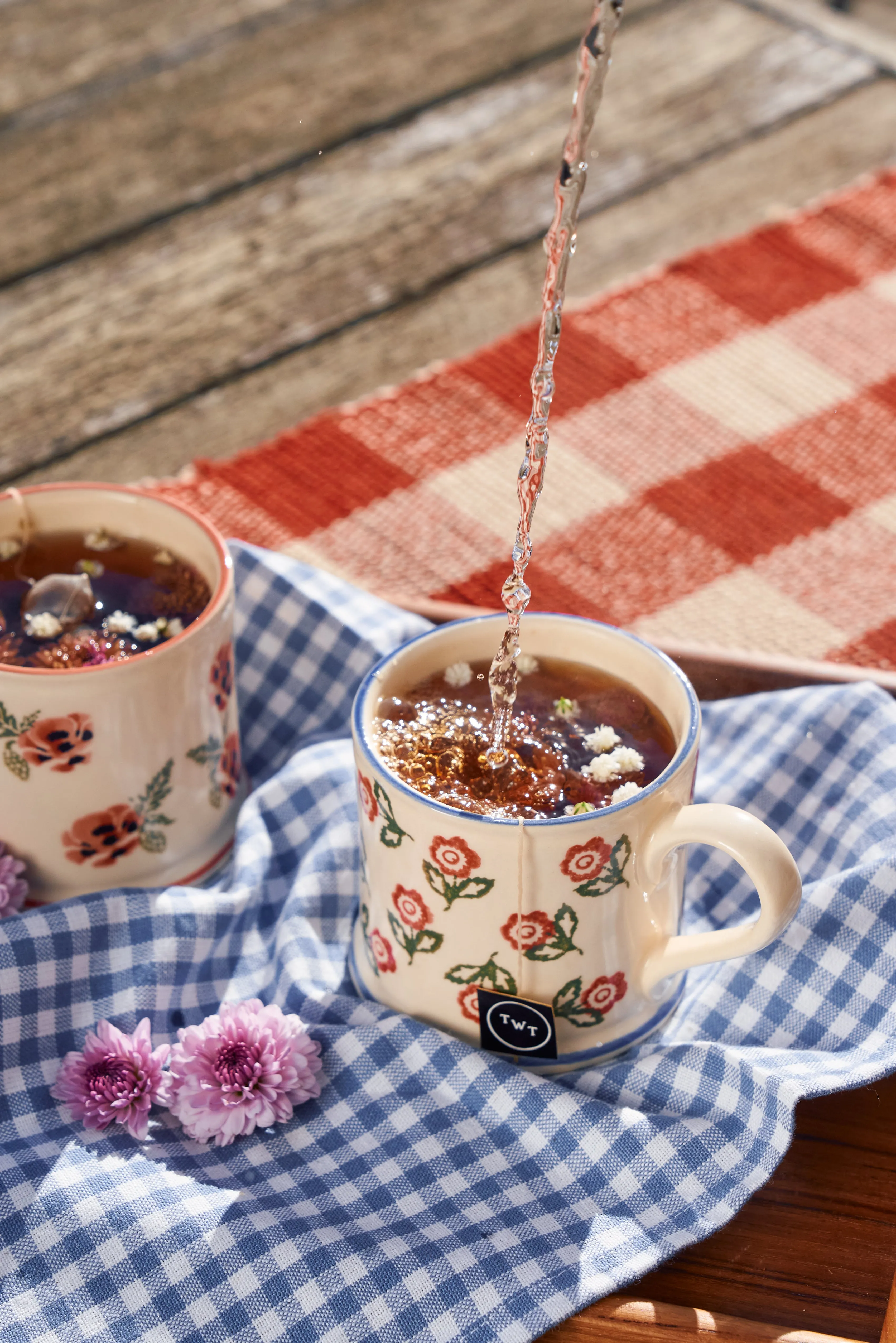 Scattered Rose Mug