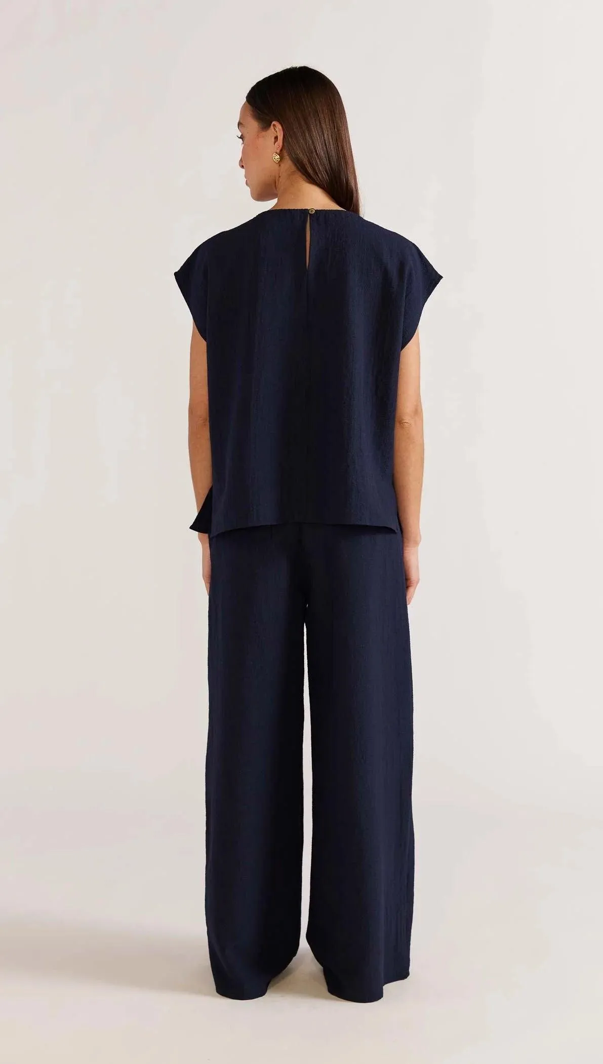 Staple the Label Remy Box Top in Navy